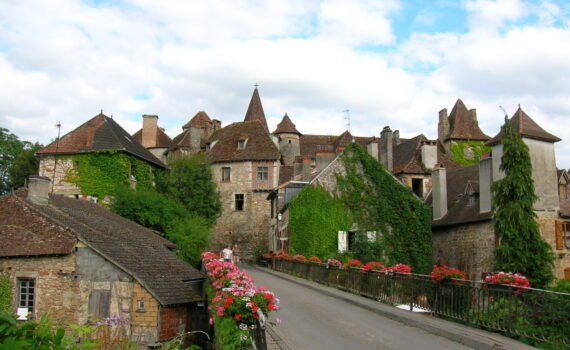 A Vagabond Life: Ultimate Travel Guide