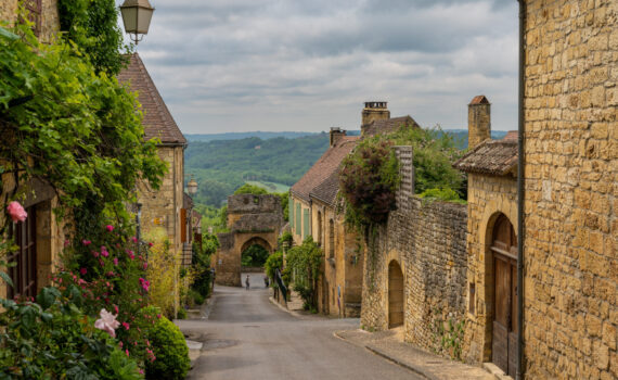 A Vagabond Life: Ultimate Travel Guide