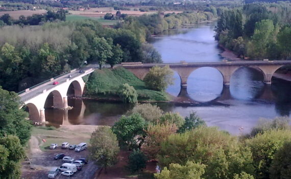 A Vagabond Life: Ultimate Travel Guide