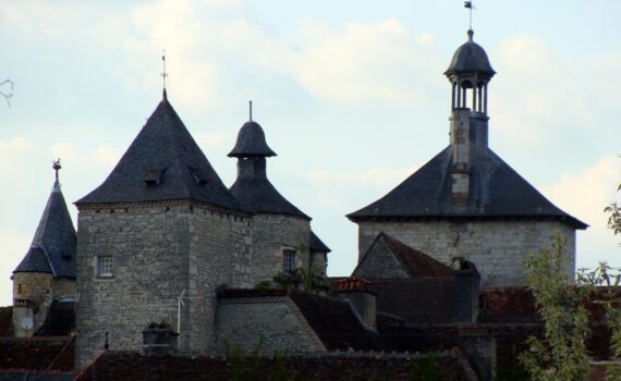 A Vagabond Life: Ultimate Travel Guide