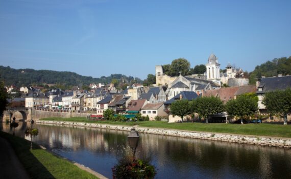 A Vagabond Life: Ultimate Travel Guide