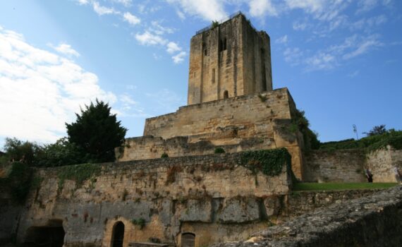 A Vagabond Life: Ultimate Travel Guide