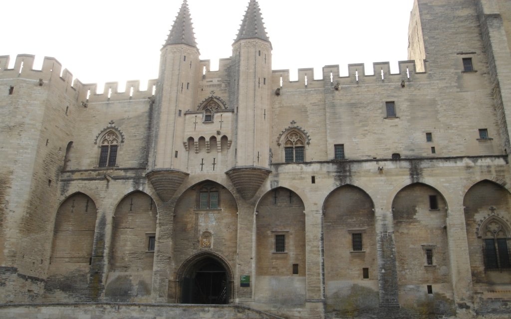 Avignon France Travel Guide