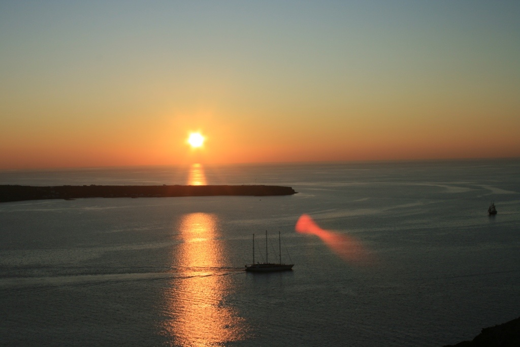 A Vagabond Life: Ultimate Travel Guide