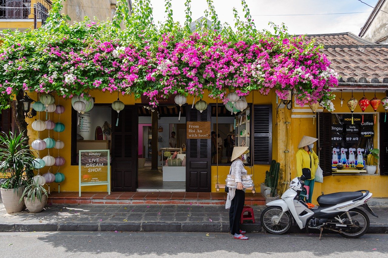 Vietnam: The Ultimate Travel Guide