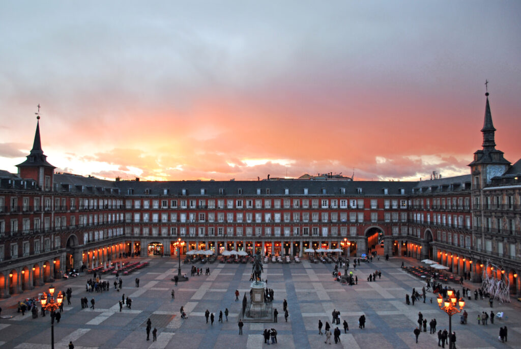 A Vagabond Life: Ultimate Travel Guide