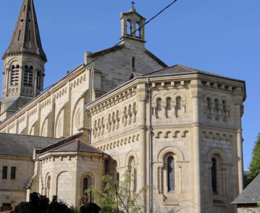 A Vagabond Life: Ultimate Travel Guide